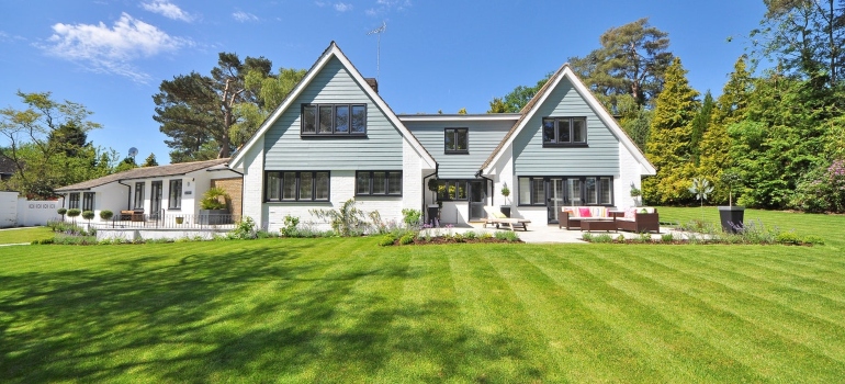 A house with an impeccable lawn.