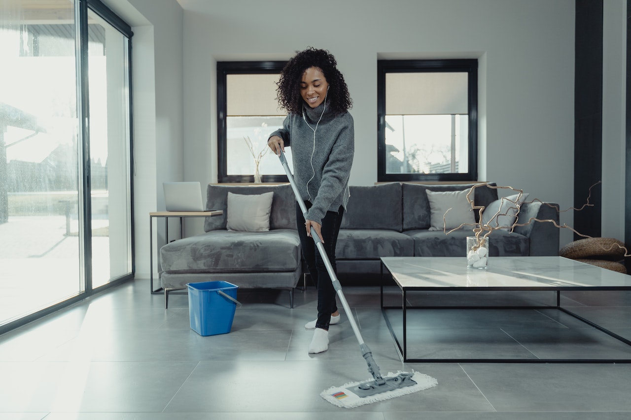 How to deep clean every room in your house?